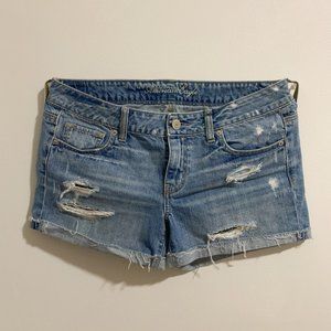 AMERICAN EAGLE Blue ripped Jean Short